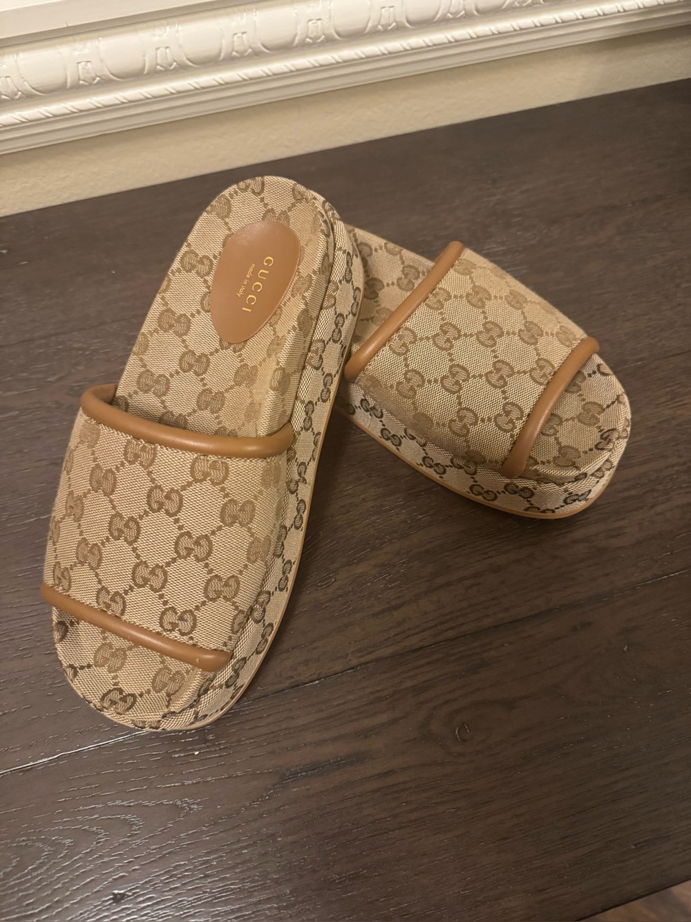 Gucci Original GG Canvas Monogram Platform Slide Sandals Size 38.5